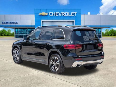 Used 2025 Mercedes-Benz GLB 250 image 3