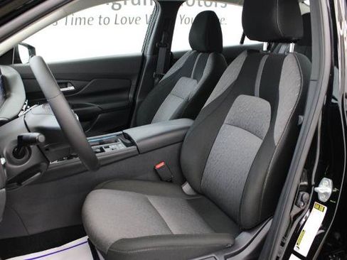 Certified 2026 Nissan Sentra SV w/ SV Convenience Package FWD image 14