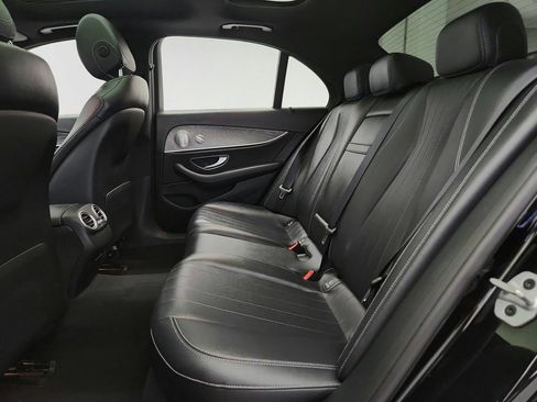 Used 2021 Mercedes-Benz E 350 4MATIC Sedan image 27
