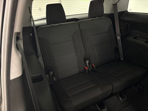 Used 2022 GMC Acadia SLE image 22