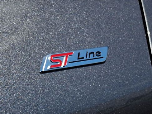 Used 2025 Ford Explorer ST-Line AWD/4WD image 30
