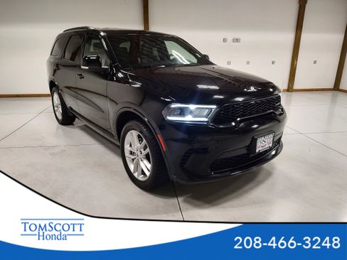 Used 2024 Dodge Durango GT image 1