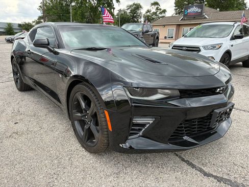 Used 2016 Chevrolet Camaro SS RWD image 1