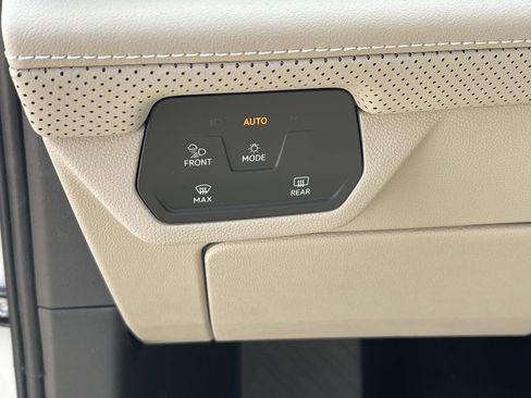 New 2026 Volkswagen Atlas SE FWD image 20