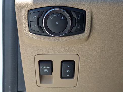 Used 2020 Ford F150 Lariat AWD/4WD image 13