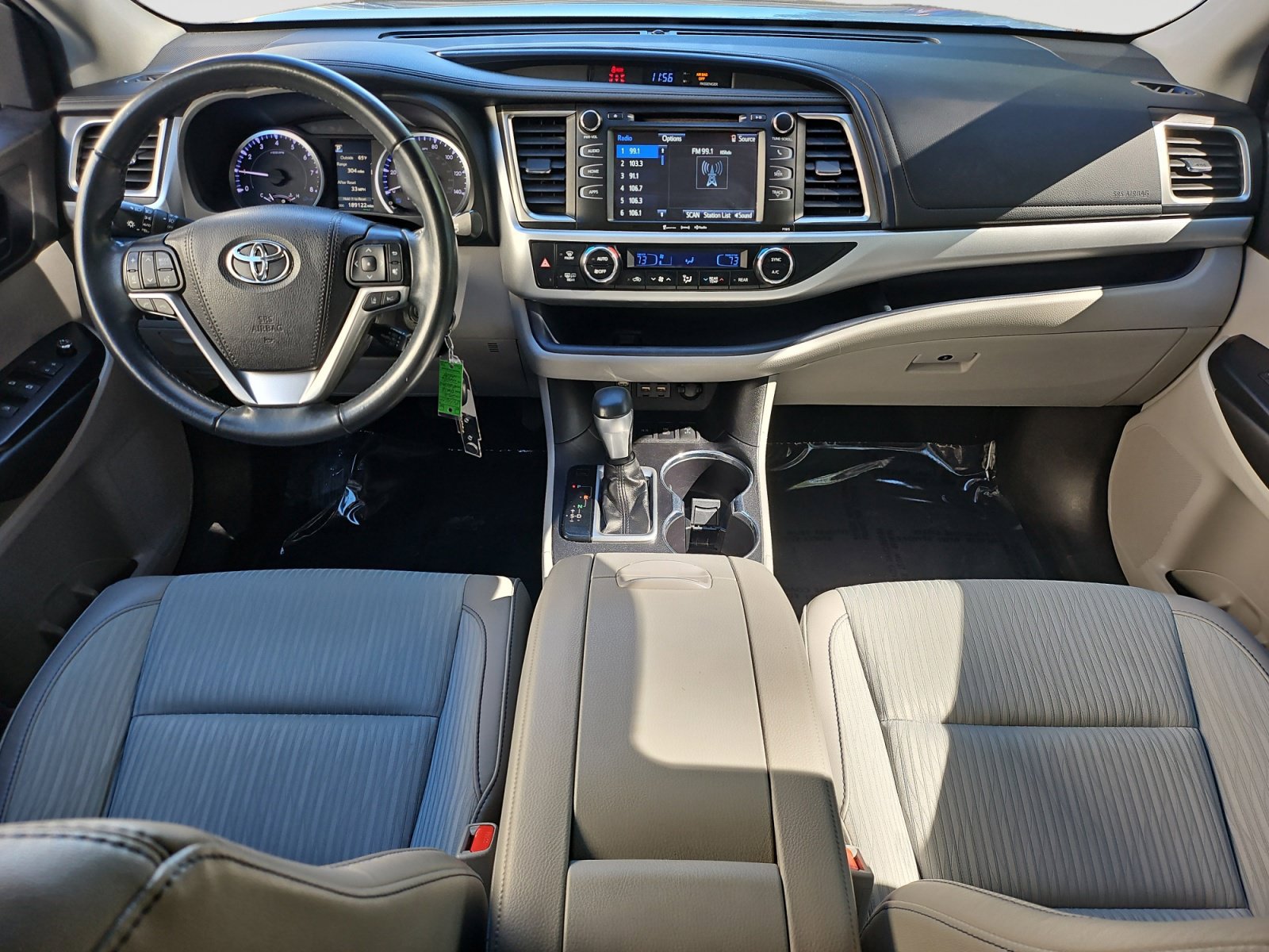 Used 2019 Toyota Highlander Plus AWD/4WD image 14