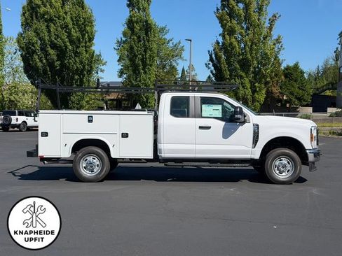 New 2026 Ford F250 XL w/ XL Chrome Package AWD/4WD image 3