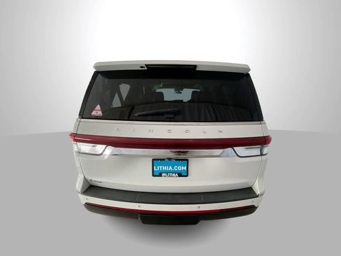 Used 2022 Lincoln Navigator L Reserve AWD/4WD image 7