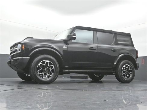 Certified 2022 Ford Bronco Outer Banks image 40