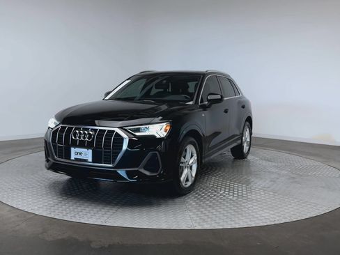 Used 2020 Audi Q3 2.0T Premium Plus w/ Premium Plus Package AWD/4WD image 4