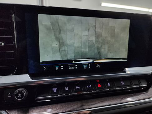 Used 2024 Chevrolet Silverado 2500 LTZ w/ LTZ Premium Package image 84