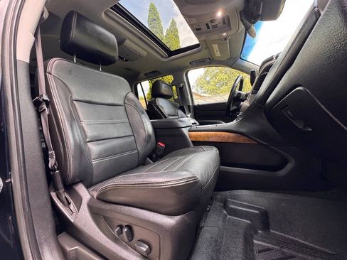 Used 2019 GMC Yukon Denali w/ Denali Ultimate Package AWD/4WD image 14