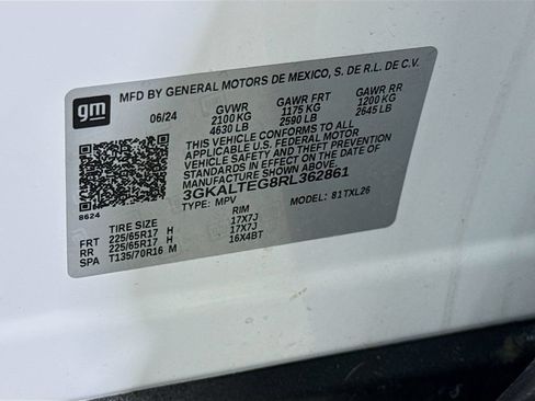 Used 2024 GMC Terrain SLE AWD/4WD image 31