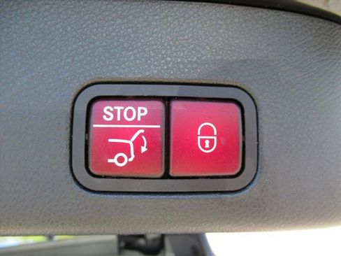 Used 2018 Mercedes-Benz GLS 63 AMG GLS 63 AMG w/ Accessory Chrome Package image 35