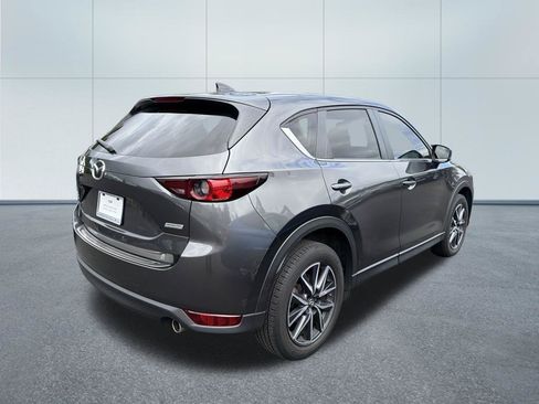 Used 2018 MAZDA CX-5 Touring w/ Preferred Equipment Package AWD/4WD image 4