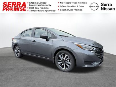 New 2025 Nissan Versa SV w/ Trunk Package