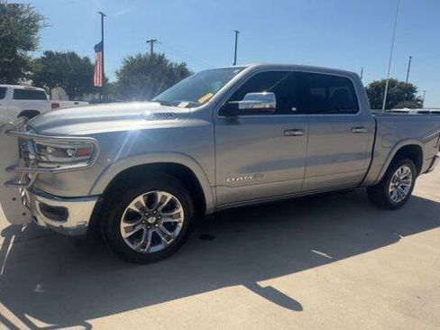 Used 2019 RAM 1500 Limited RWD image 4