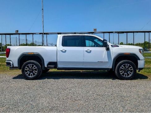 Used 2023 GMC Sierra 2500 AT4 w/ AT4 Premium Plus Package AWD/4WD image 4
