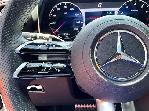 Certified 2025 Mercedes-Benz GLC 300 4MATIC image 20