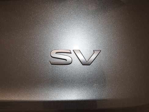 Used 2024 Nissan Rogue SV image 34