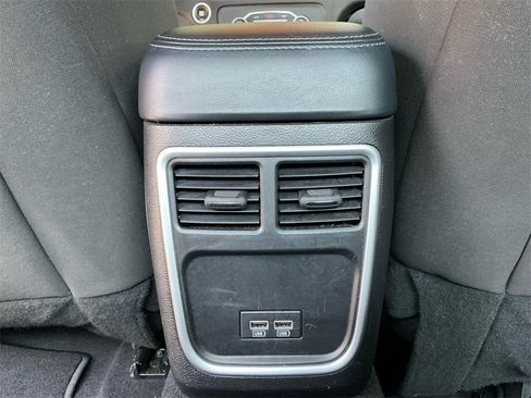 Used 2023 Dodge Charger SXT image 24