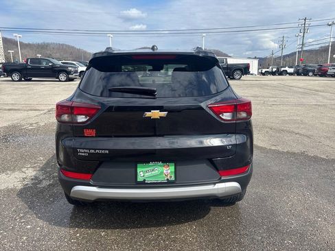 Used 2025 Chevrolet TrailBlazer LT image 4