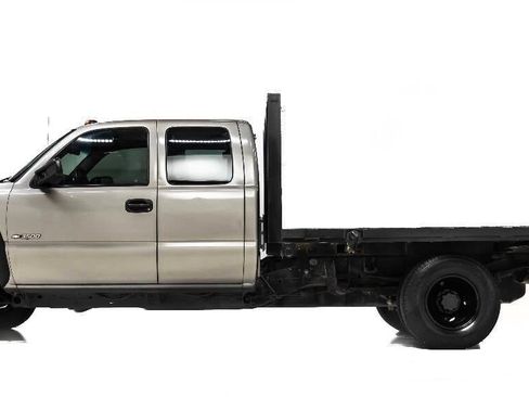 Used 2002 Chevrolet Silverado 3500 2WD Extended Cab image 6