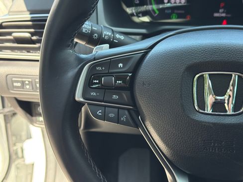 Used 2021 Honda Accord Touring image 25