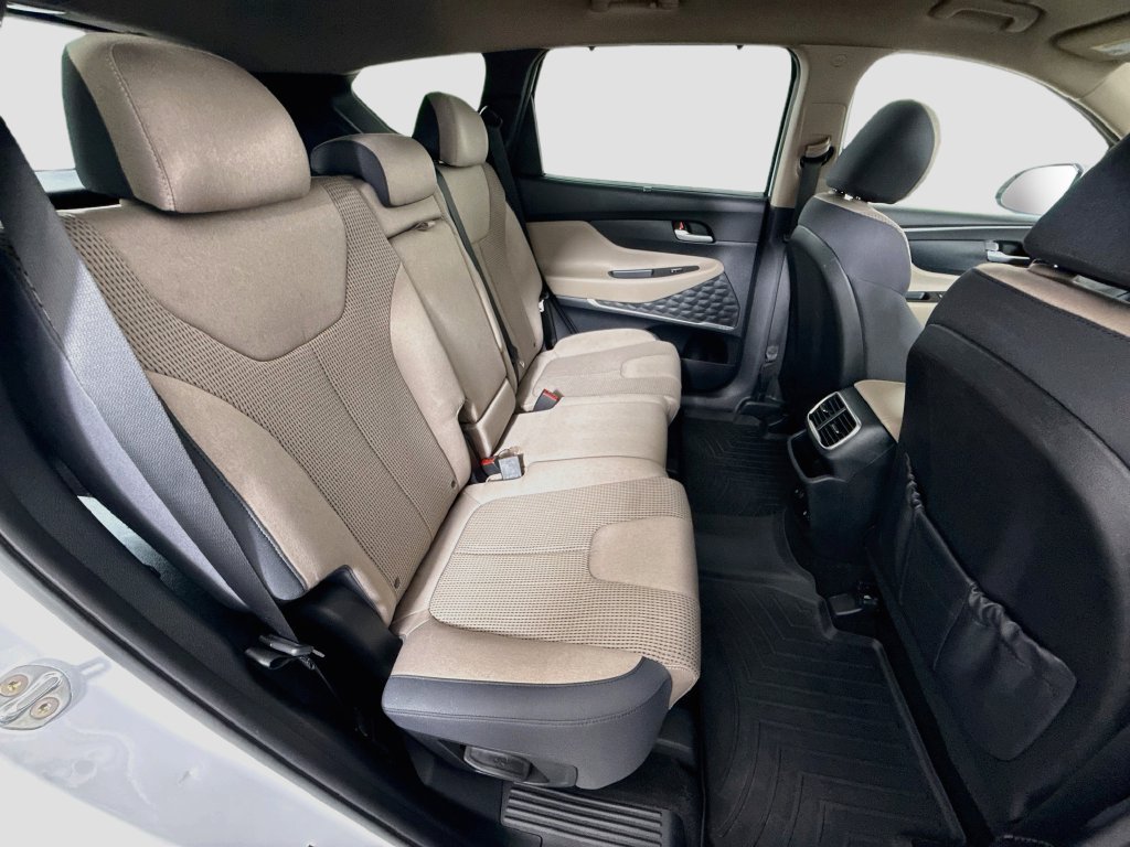 Used 2020 Hyundai Santa Fe SEL w/ Convenience Package FWD image 25