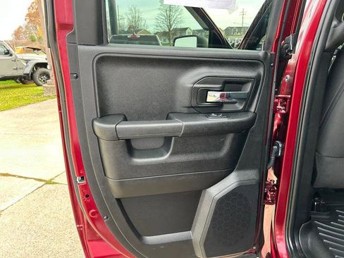 Used 2021 RAM 1500 Classic Warlock w/ Electronics Group image 9