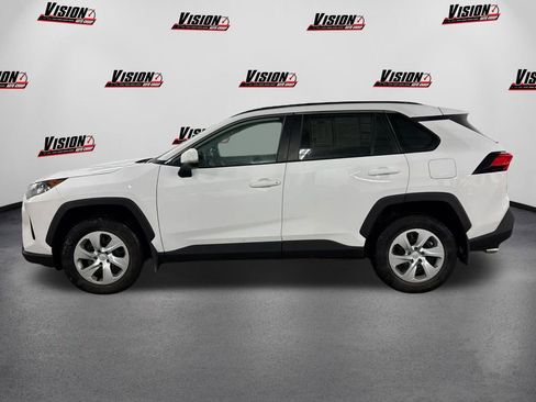 Used 2021 Toyota RAV4 LE image 8