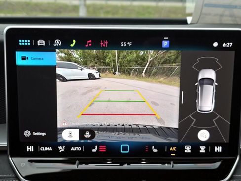 New 2026 Volkswagen Tiguan SE R-Line FWD image 17