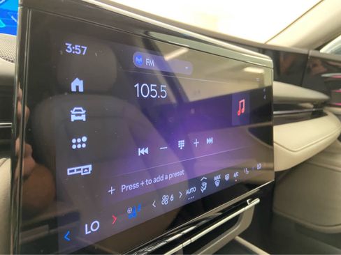 Used 2024 Lincoln Nautilus Premier w/ Equipment Group 102A image 28