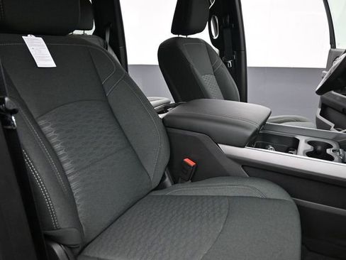 New 2026 RAM 2500 Big Horn AWD/4WD image 19