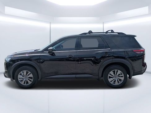 Used 2024 Nissan Pathfinder SV FWD image 6
