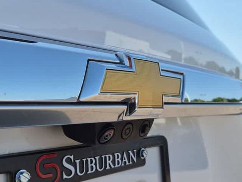 Used 2023 Chevrolet Traverse High Country w/ LPO, Floor Liner Package AWD/4WD image 12