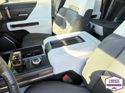 Used 2024 GMC Hummer EV 2X w/ LPO, Illumination Package AWD/4WD image 17
