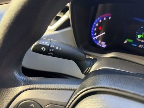 Used 2020 Toyota Corolla LE image 35