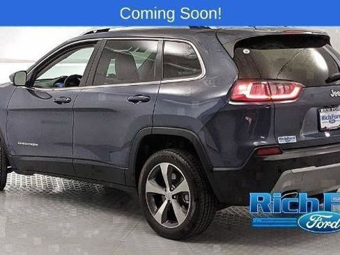 Used 2021 Jeep Cherokee Limited w/ Elite Package FWD image 4