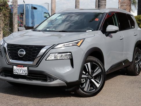 Used 2021 Nissan Rogue SL image 4