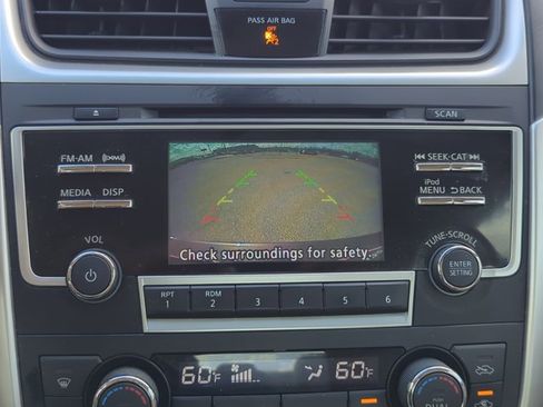 Used 2017 Nissan Altima 2.5 SV image 14