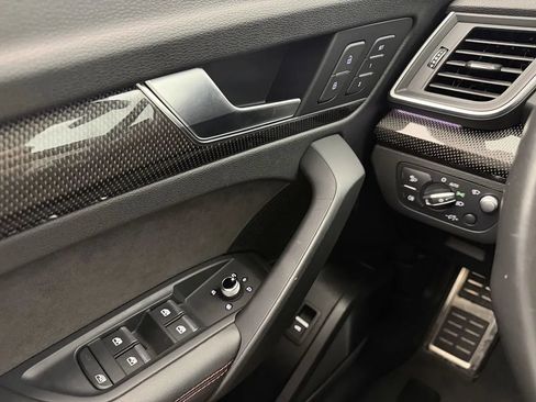 Used 2018 Audi SQ5 Prestige w/ Prestige Package AWD/4WD image 15