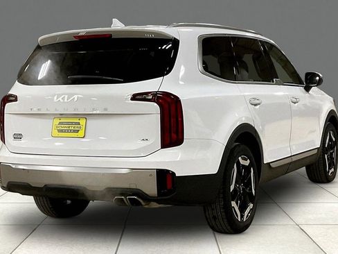 Used 2025 Kia Telluride S AWD/4WD image 12