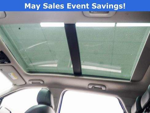 Used 2023 Kia Sorento S w/ Panoramic Sunroof Package FWD image 43