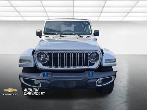 Used 2024 Jeep Wrangler Unlimited Sahara AWD/4WD image 7