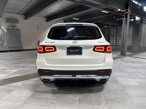 Certified 2022 Mercedes-Benz GLC 300 4MATIC image 4