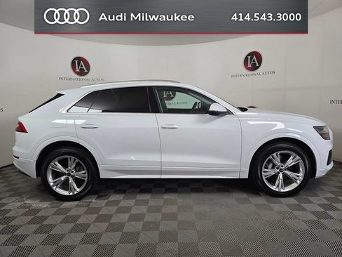 Used 2023 Audi Q8 Premium w/ Convenience Package AWD/4WD image 3