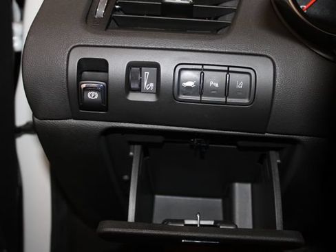 Used 2017 Chevrolet Impala Premier w/ Enhanced Convenience Package FWD image 22