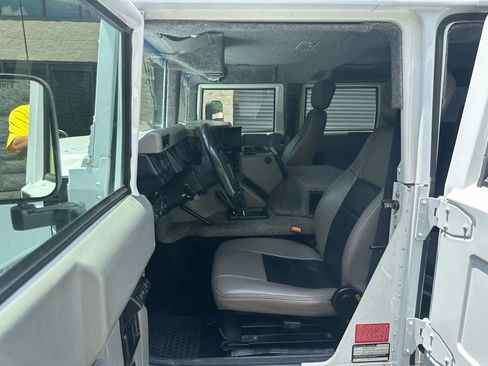 Used 1996 HUMMER H1 4-Door Wagon AWD/4WD image 19