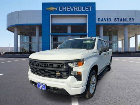 Used 2023 Chevrolet Silverado 1500 Custom AWD/4WD image 3